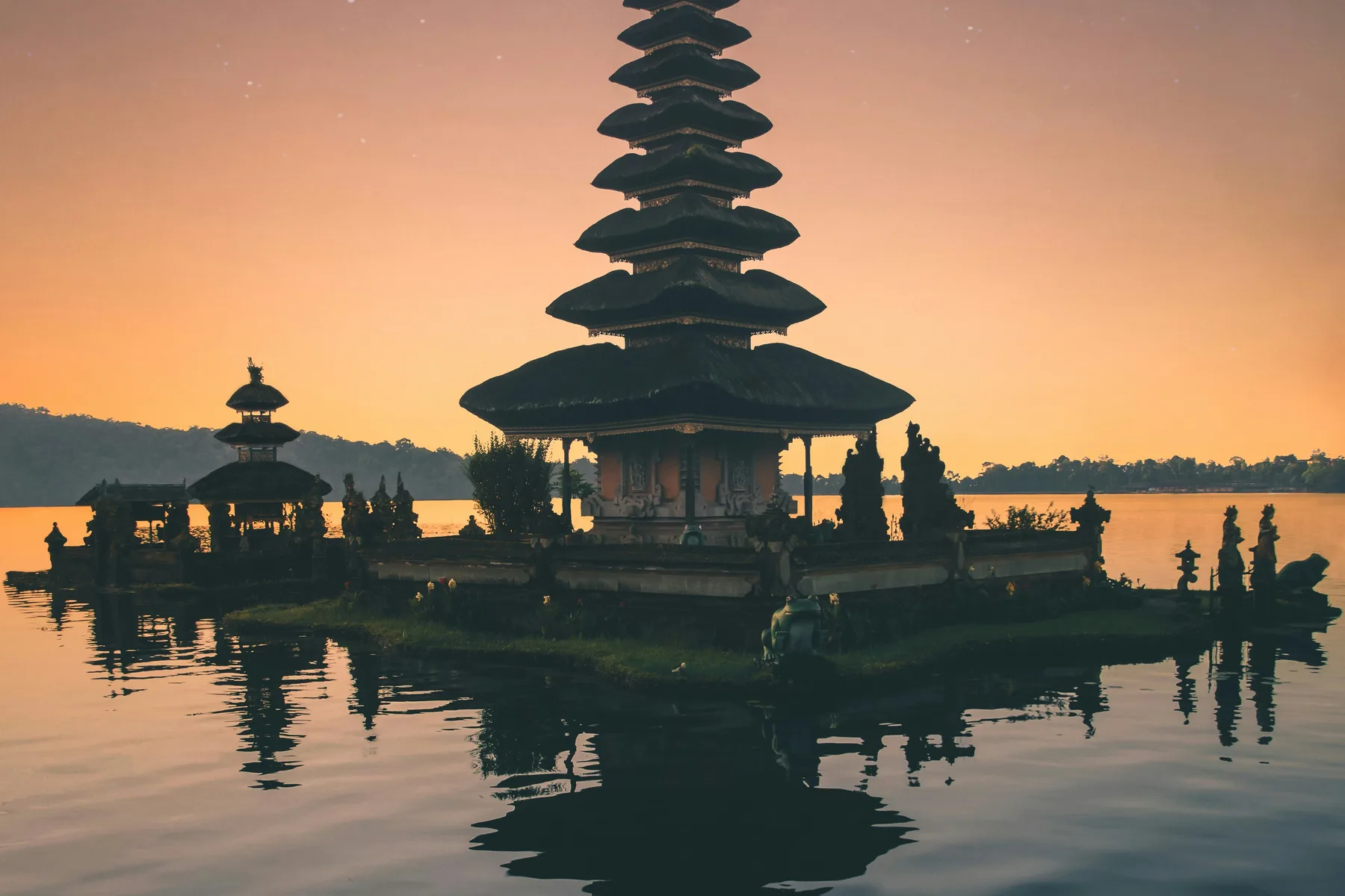 Pura Ulun Danu Bratan temple on the lake at sunrise, Bali